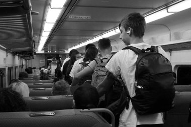 New York 'ta her zaman görülecek ve yapılacak çok şey vardır. Dışarıdaki insanlar ve tüm ilginç binalar ve tabelalar..