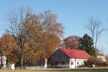 Pennsylvania, Montgomery 'deki Horsham Park' taki Graeme Park 'tan sonbahar renkleri.