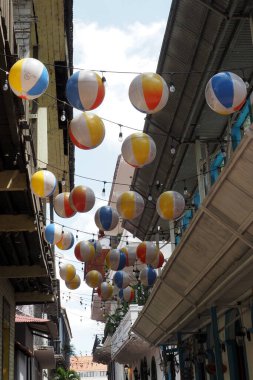 Panama 'yı gezmek ve gezmek. Panama Kanalı 'nda tekne gezintisine çıkıyorum..