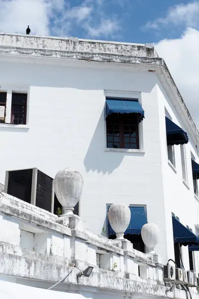 Panama 'yı gezmek ve gezmek. Panama CCnal 'da tekne gezintisine çıkıyorum..