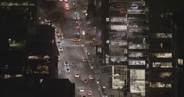 Establishing Shot Sparse Traffic Modern City Late Night Cinema Footage — Stock Video