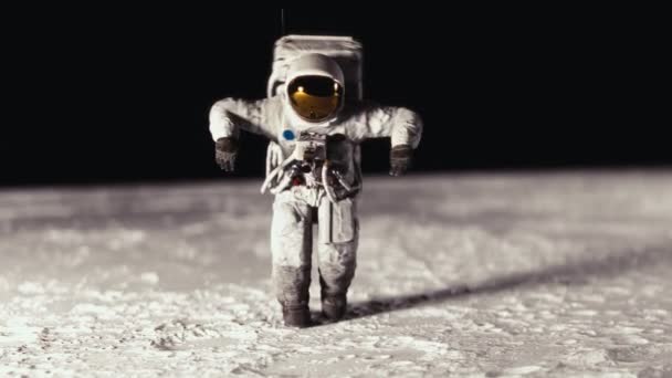 Astronauta Che Balla Sulla Superficie Lunare Animazione Cgi Alcuni Elementi — Video Stock
