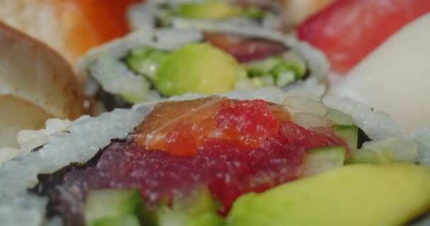 Macro Sonde Slider Shot Van Verse Japanse Sushi Opgenomen Een — Stockvideo