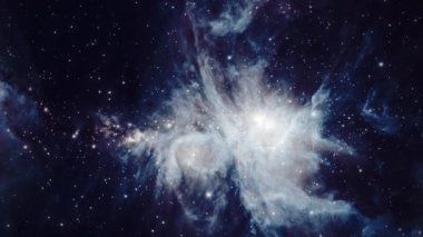 Orion Nebulası 'nda uçuyor. 16- bit renk derinliğinde 4K UHD canlandırması.