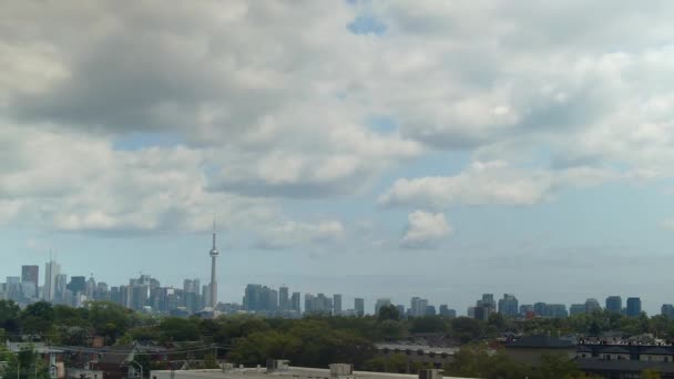 토론토 스카이라인 끊임없이 변화하는 구름의 보여주는 매혹적인 영상은 도시의 캔버스의 — 비디오