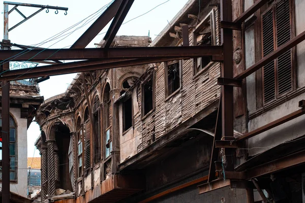 Fachada Madeira Histórica Uma Ruína Edifício Cidade Velha Damasco Síria — Fotografia de Stock