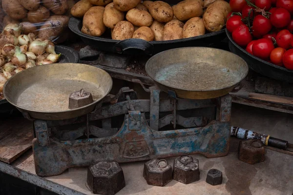 Staré Měřítko Zemědělském Trhu Potravinami — Stock fotografie