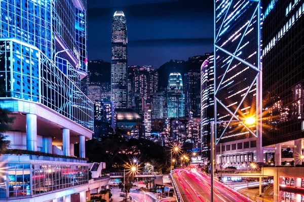 Absztrakt Mega Város Éjszaka Megvilágított Felhőkarcoló Épületek — Stock Fotó