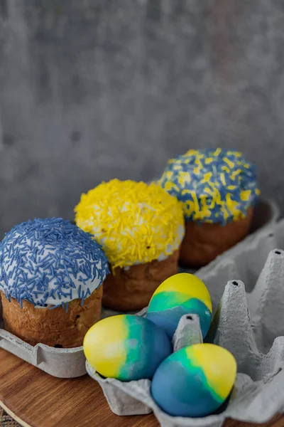 Easter Cakes Colors Flag Ukraine Yellow Blue Cardboard Stand Eggs — Photo