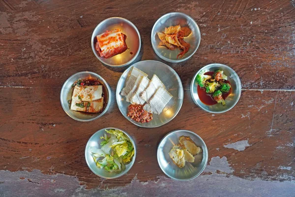 Banchan Platos Comida Coreana Banchan Coreano Tradicional Que Consiste Kimchi — Foto de Stock