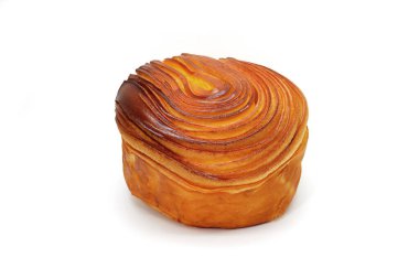 Beyaz arka planda izole edilmiş bin katlı kızarmış ekmek. Tayvan usulü fırın, hamur işi, ekmek, yiyecek izole