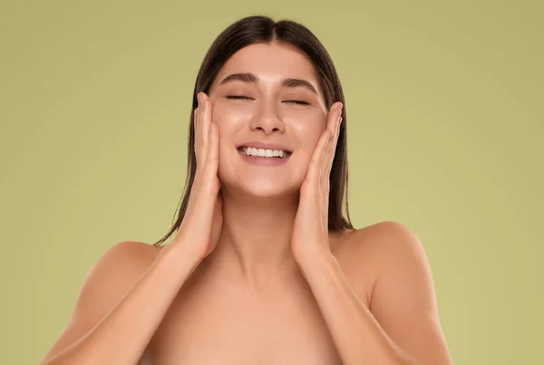 Joyful Young Female Millennial Bare Shoulders Long Dark Hair Smiling — Stockfoto