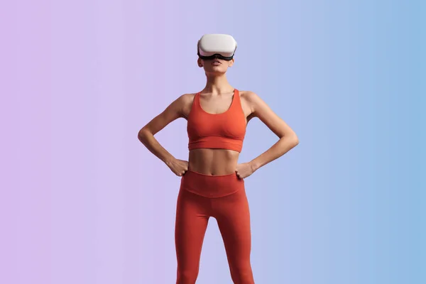 Muscular Anonymous Female Athlete Sportswear Modern Headset Ready Virtual Fitness — Stock Photo, Image