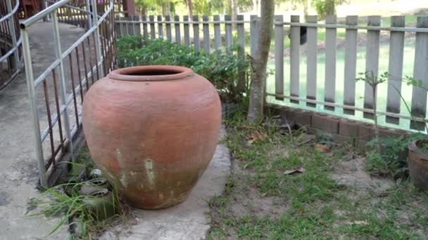 Ancient Big Jar Drinking Water Tank Water Supply Running Water — Stock Video