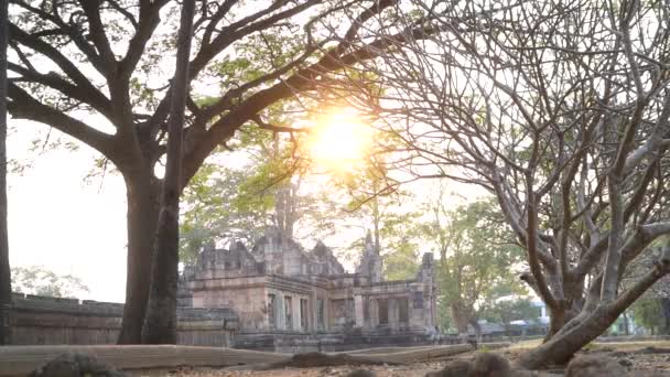 位于泰国东北部Buriram省Prasat Phanomrung历史公园附近的Prasat Muang Tam或Muang Tam古寺 — 图库视频影像