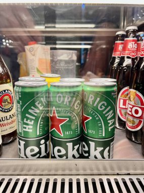 Heineken Bira Kutusu, amiral gemisi ürünü, 2 Şubat 2023, Buriram Tayland.