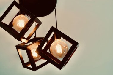 Retro lamba stili dekorasyon kapalı ev arka planı.