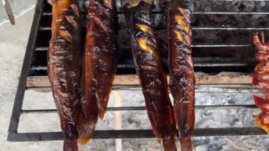 Geleneksel Tayland Izgara Kedi Balığı Kömür Sokağı Yemek Stili