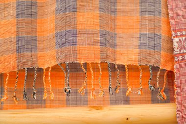 İpek defne, dokuma kumaş bir zanaat mesleği Amphoe Na Pho ile ünlüdür. Buri Ram Eyaleti 'nde, Buriram Eyaleti' nin dokuma kumaşının büyük bir ihracatçısı var. Tayland 'da.