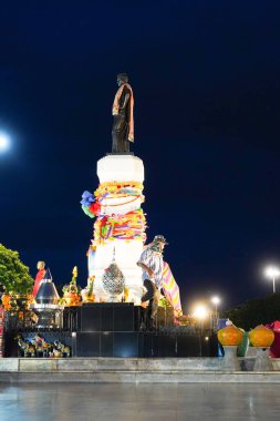 Thao Suranaree Anıtı 5 Nisan 2024 Nakorn Ratchasima Tayland.