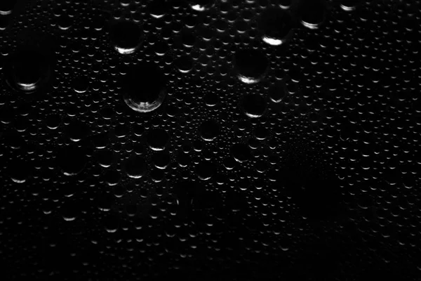 Gotas Água Vidro Escuro Grandes Pequenas Gotas Uma Base Escura — Fotografia de Stock