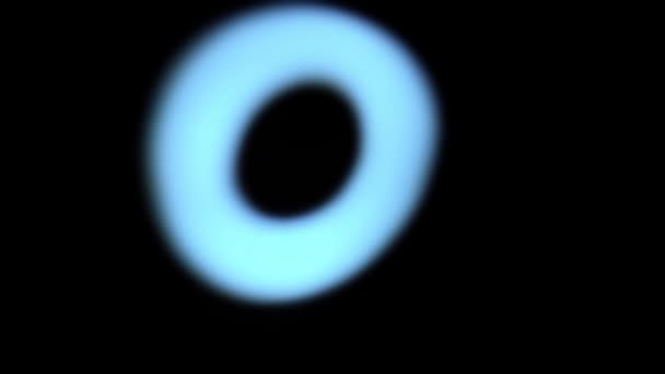 Wysysający Niebieski Pierścień Czarnym Ekranie Nagranie Zamazany Świecący Efekt Pierścienia — Wideo stockowe