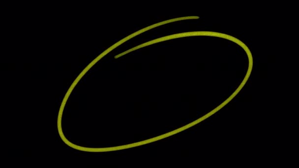 Dynamic Yellow Circle Black Screen Concept Adding Emphasis Object Clip — Stock Video