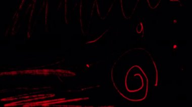 Siyah ekranda kırmızı, pasaklı ve eskiz efekti. 4K 'deki alfa kanallı stok sanat videosu. Üst üste koymak için eski sinema filmiyle kes.