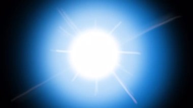 Siyah ekranda mavi ışıklar ve ışınlar. Alfa kanalı ile 4K örtüşmesi için mavi röfle kavramı. Yanan lambaların animasyonu. Aydınlatma ile soyut etki.