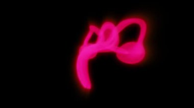 Dişi Rahim 'in pembe hologramı siyah ekranda dönüyor. 4K 'da kadın üreme organlarının 3 boyutlu animasyonu. Kadın sağlığı ve anatomi konseptiyle animasyon.