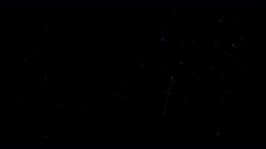 Siyah ekranda küçük beyaz çizikler ve hasar. 4K içinde nostaljik efektli stok videosu.