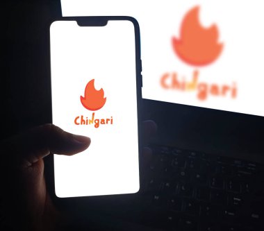Chingari video paylaşım platformu mobil, editoryal arkaplanda kullanılıyor