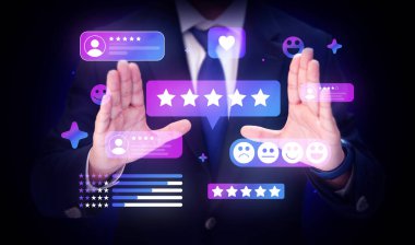 Modern Mor ve mavi gradyan beş yıldız reytingleri ve el, oyuncu, geri bildirim, kullanıcı, parlayan, pembe olumlu yorumlar arasında süzülen müşteri memnuniyeti değerlendirmeleri