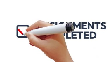 Atanan görevler beyaz yüzeyde kırmızı kalemle işaretlenmiş 4k görüntü ile tamamlanmış