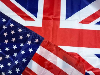 Amerika Birleşik Devletleri ve Birleşik Krallık bayrak arka planı. Politik ve çatışma konsepti. Ticaret, iş, diplomatik