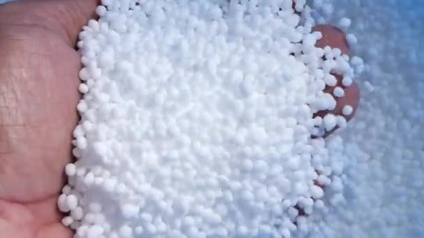 Concept More Expensive Chemical Fertilizers White Chemical Fertilizer Formula Focuses — Stockvideo