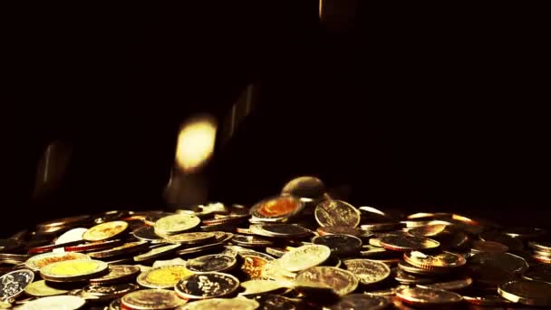 Stapel Von Geld Und Münzen Die Fallen Erhalten Sie Geld — Stockvideo