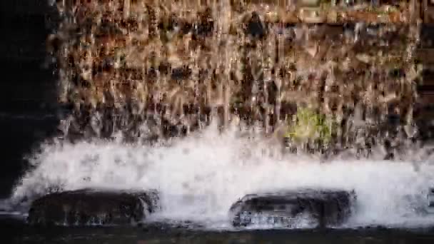 Conceito Gestão Água Estação Seca Água Que Flui Pequeno Portão — Vídeo de Stock
