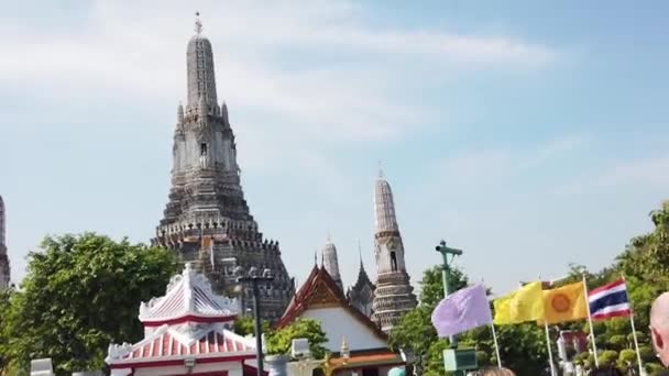 驚くべきタイの概念 プラン アット ワット アルン タイの有名な観光スポット 2022年12月26日 バンコク — ストック動画