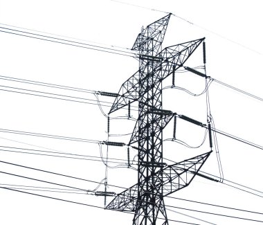Beyaz zemin üzerinde yüksek gerilim iletim kulelerinin silueti kırpma yolu ile