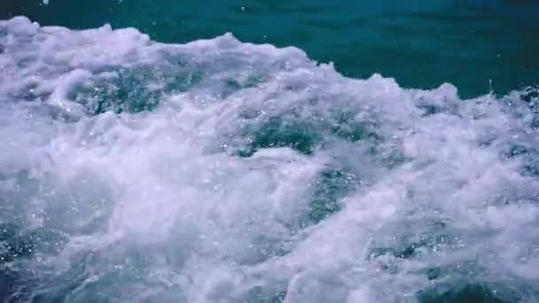Ondas Agua Que Salpican Porque Barco Mueve Concepto Fondo Para — Vídeo de stock