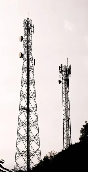 Távközlő Torony Antennákkal Antenna Égen Torony Antennákkal Telefon Antenna — Stock Fotó