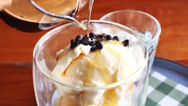 Înghețată Vanilie Cafea Puternică Concept Special Meniu Pentru Cafea — Videoclip de stoc