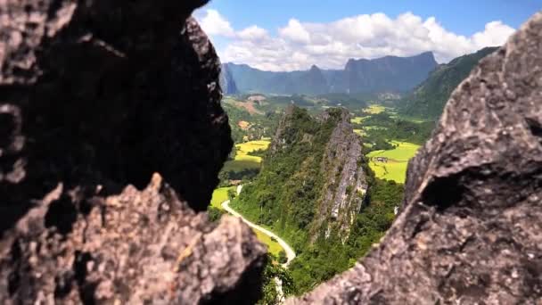 観光客が見逃すべきではない美しい景色のラオス ナムサイの驚き ラオスで旅行するためのビデオ — ストック動画