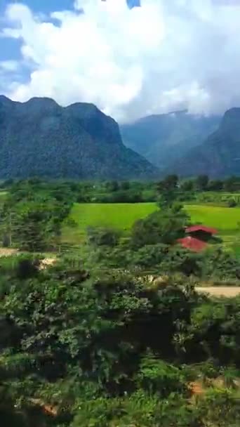 電車からタイの美しい田園風景 — ストック動画