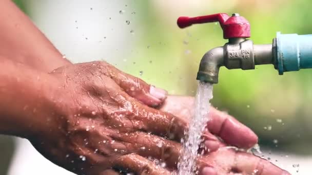 Pure Water Pouring Male Hands Water Drops Water Resources Earth — Stock Video