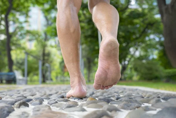 Old Man Barefoot Stepping Stones Foot Reflexology Public Park Concept — Stock Photo, Image