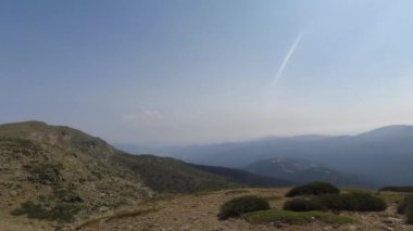 İspanya manzaralı dağlar doğa doğa kaya taşları