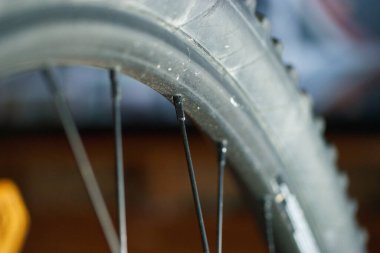 Detaylı bisiklet sporu nakliye motosiklet taşımacılığı yarı araç bisiklet dağı