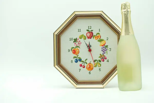 champagne, wine, bottle, alcohol, beverage, drink, glass, celebration, party, white, isolated, clock,